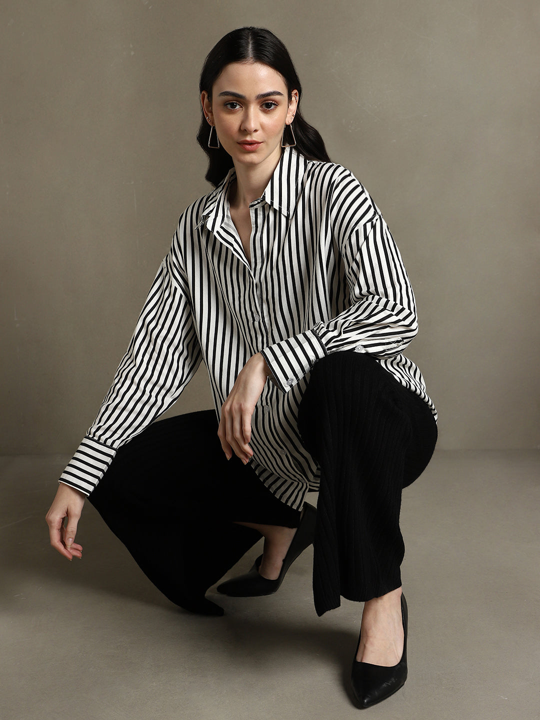 DL Woman White Striped Spread Collar Full Sleeves Oversized Shirt