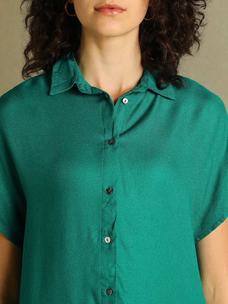 DL Woman Green Extended Sleeves Relaxed Fit Casual Shirt