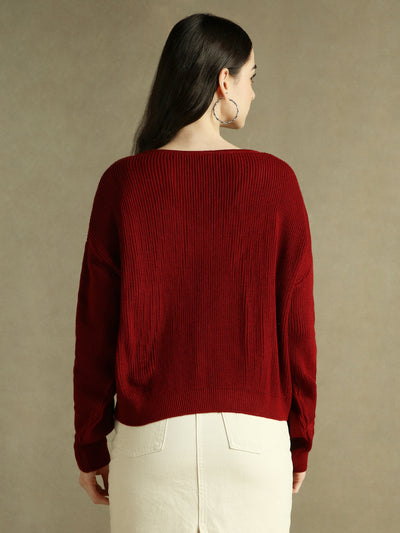 DL Woman Maroon Solid V- Neck Sweater