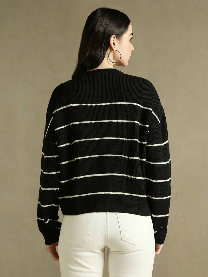 DL Woman Round Neck Striped Pullover Sweater