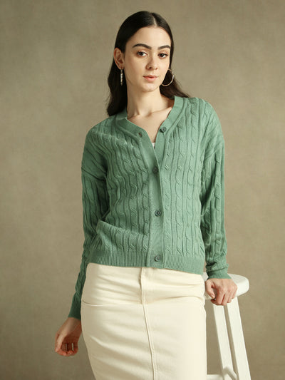 DL Woman V- Neck Solid Cardigan Sweater