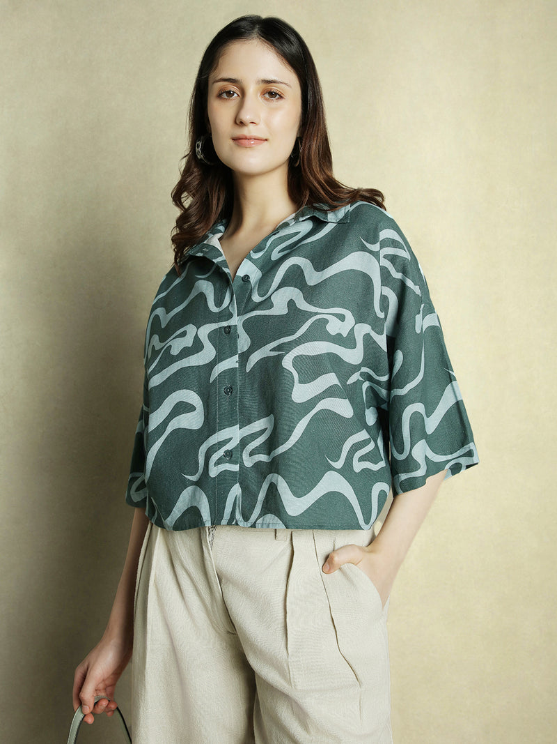 DL Woman Green Abstract Print Shirt Collar Half Sleeves Top