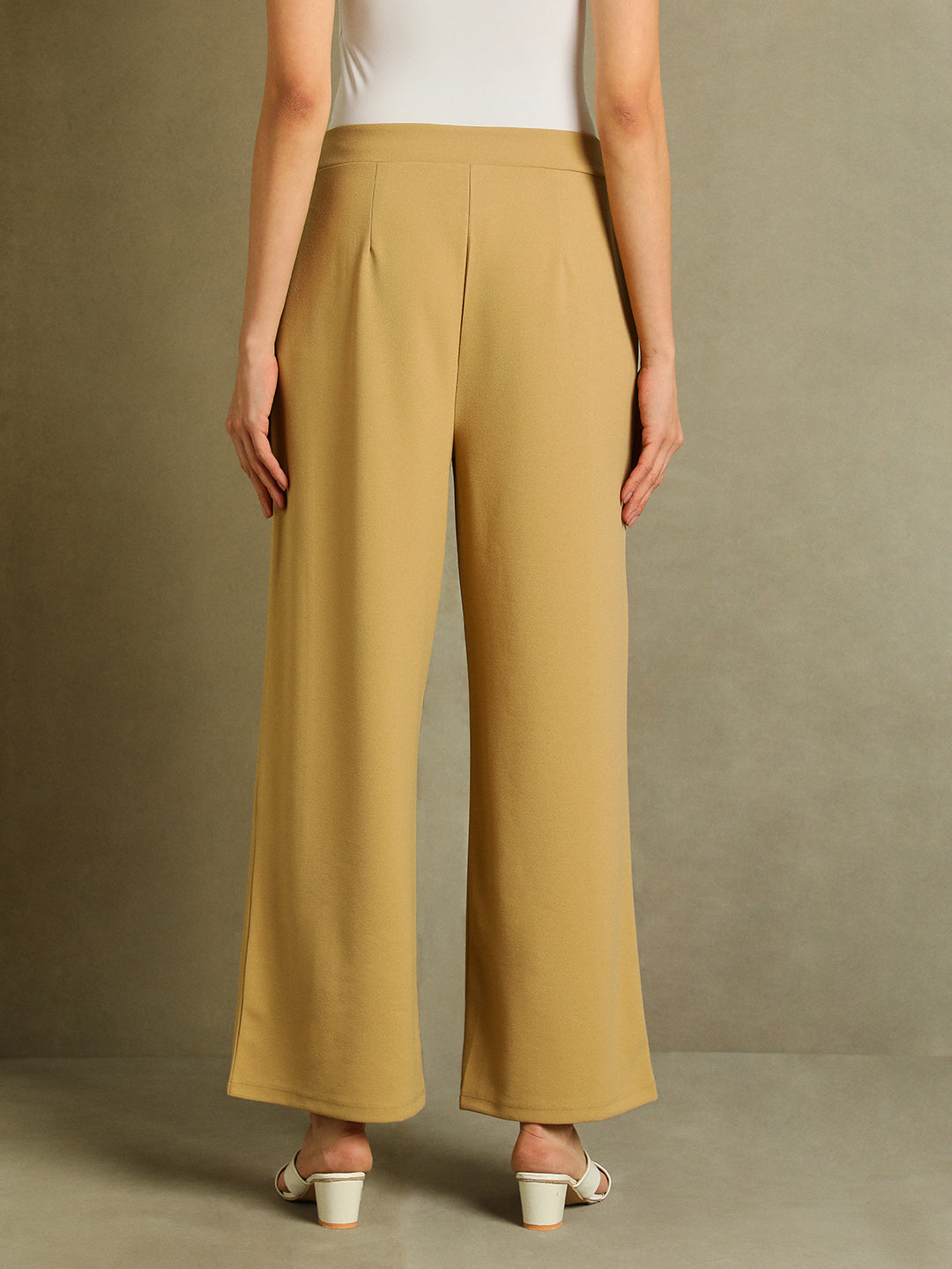 DL Woman Khaki Solid Women Trousers