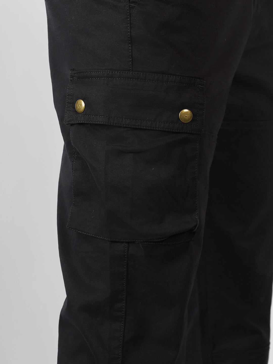 Men's Black Solid Slim Fit Cargo Jogger