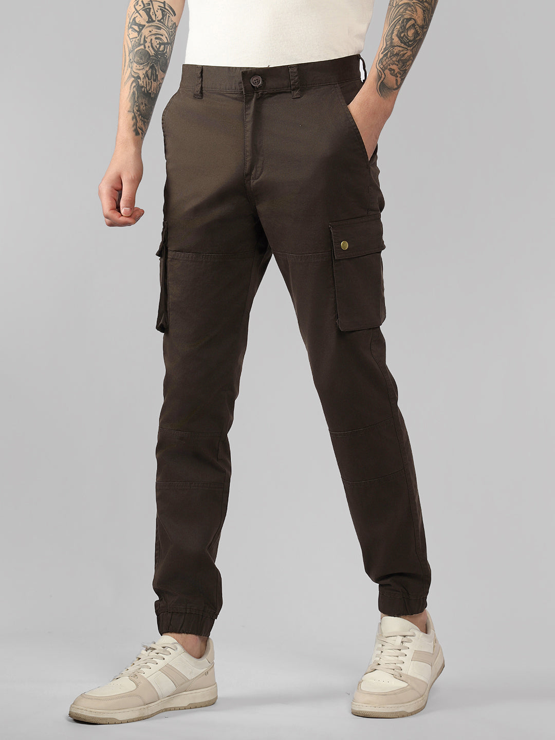 Men's Brown Solid Slim Fit Cargo Jogger