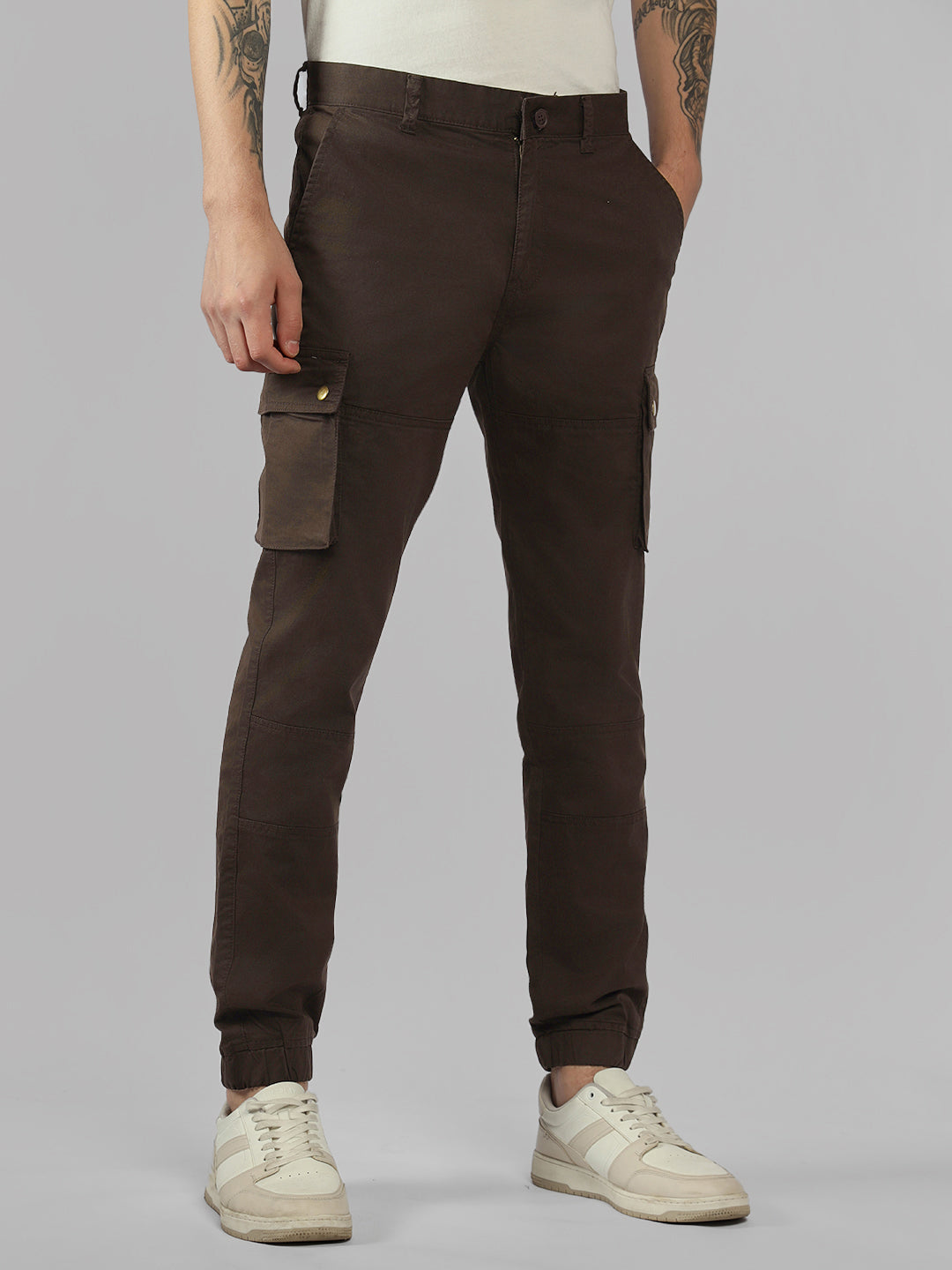 Men's Brown Solid Slim Fit Cargo Jogger