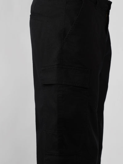 Men's Black Solid Relaxed Fit Cargos