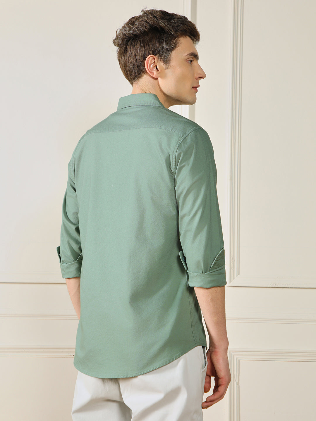 Dennis Lingo Men's Green Solid Spread Collar Cotton Shirt