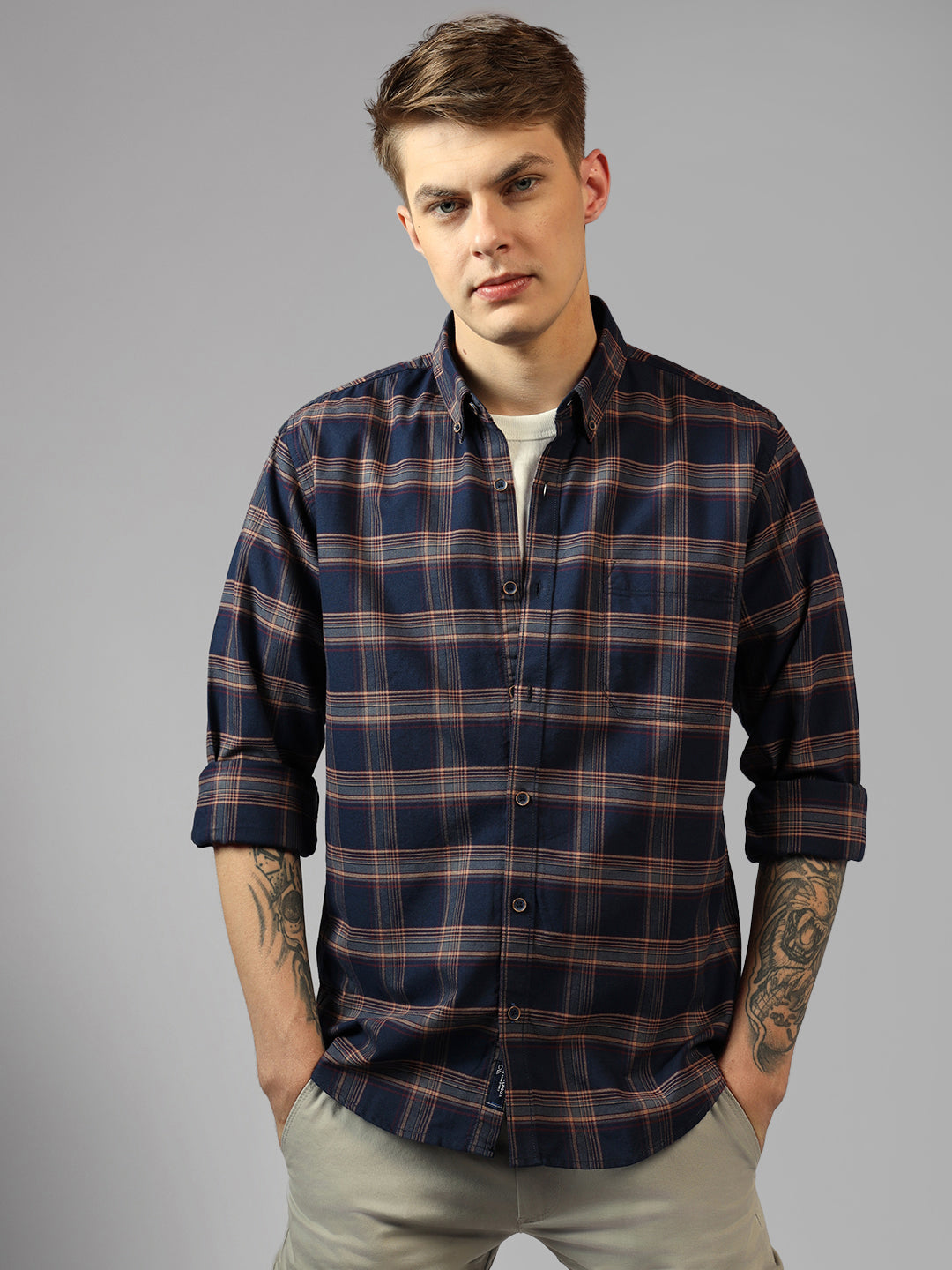 Men's Indigo Checks Spread Collar Full Sleeve Regular Fit Shirt