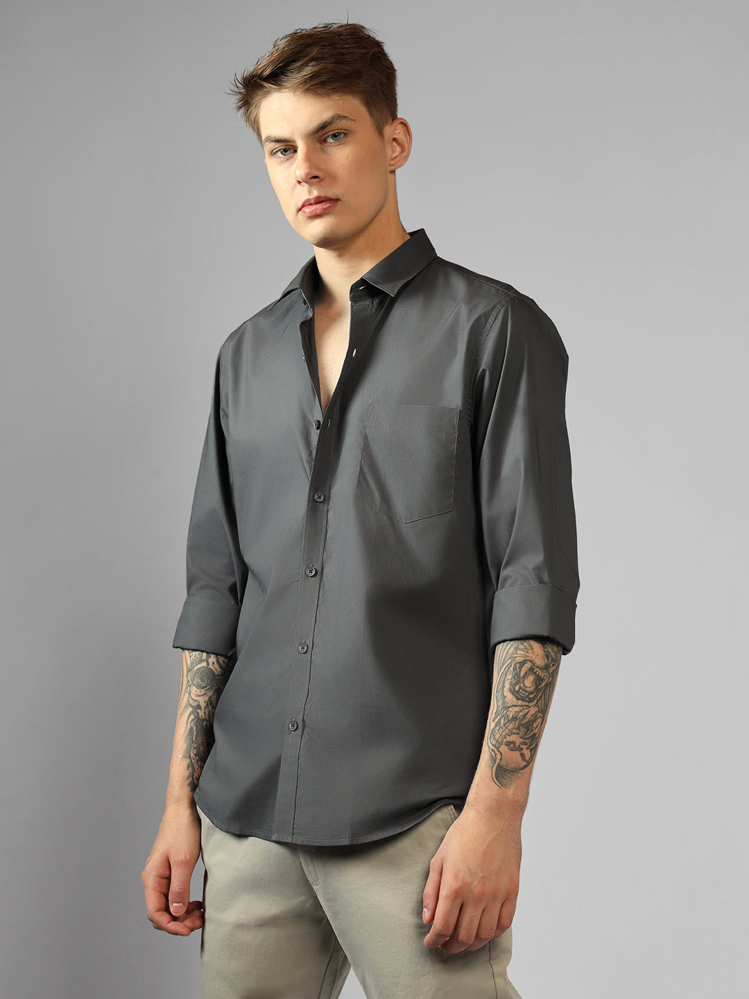 Men's Grey Solid Spread Collar Full Sleeve Regular Fit Shirt