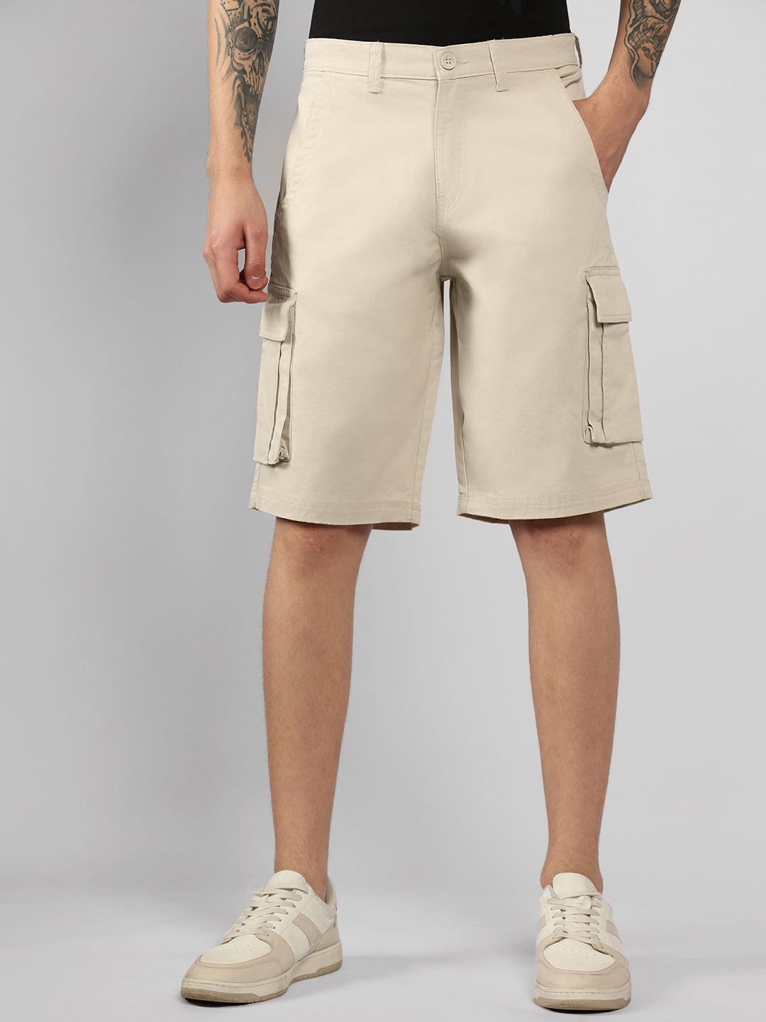 Men's Beige Solid Relaxed Fit Shorts