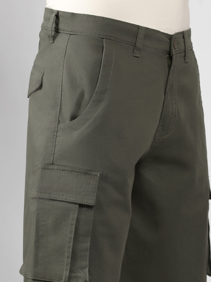 Men's Light Grey Solid Relaxed Fit Shorts