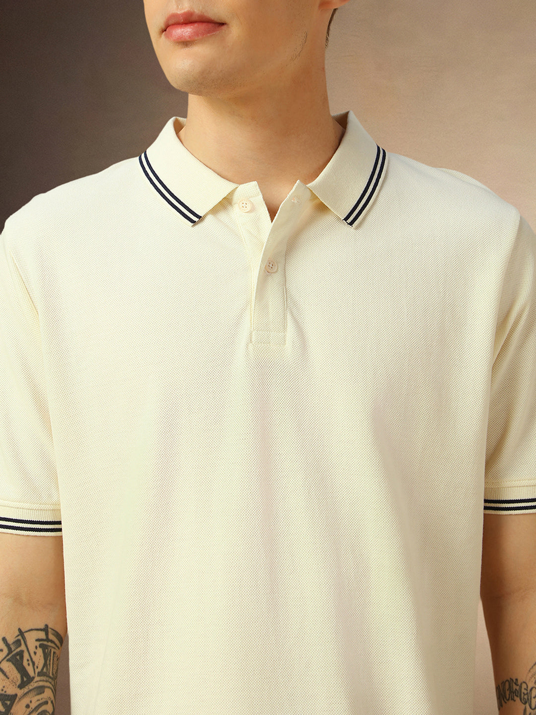 Men's White Solid Polo Collar Half Sleeves T-shirt