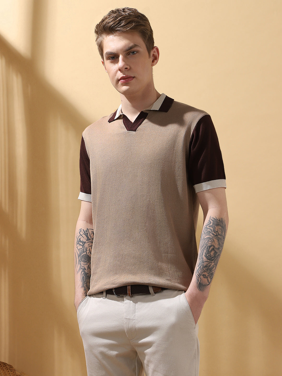 Men's Beige Colorblocked Spread Collar Half Sleeves T-shirt