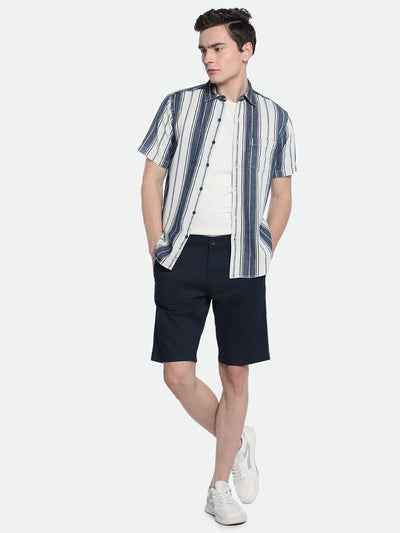 Men's Navy Solid Regular Fit Stretchable Shorts