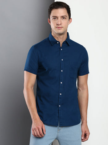 Men's Solid Blue Slim Fit Cotton Linen Casual Shirt With Spread Collar & Half Sleeves