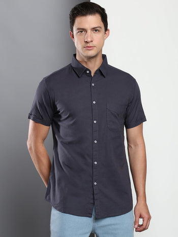 Men's Solid Dark Grey Slim Fit Cotton Linen Casual Shirt With Spread Collar & Half Sleeves