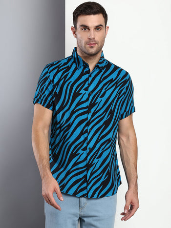 Men's Animal Print Blue Slim Fit Rayon Casual Shirt With Spread Collar & Half Sleeves