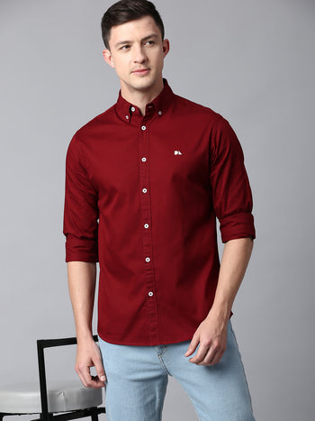 Men's Solid Dark Red Slim Fit Casual Shirt With Button Down