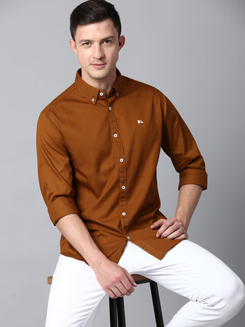 Men's Solid Brown Slim Fit Casual Shirt With Button Down