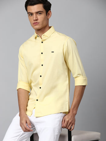 Men's Solid Yellow Slim Fit Casual Shirt With Spread Collar