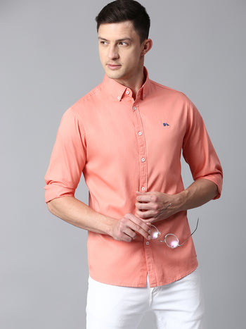 Men's Solid Coral Slim Fit Casual Shirt With Button Down