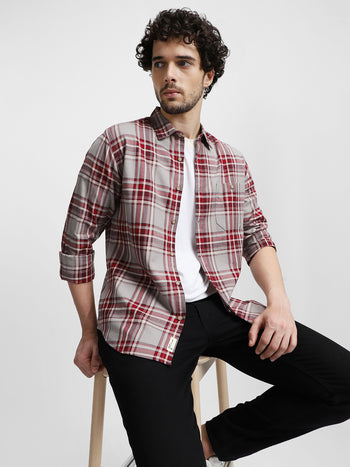 Men's Regular Collar Slim Fit Checks Red Casual Shirt