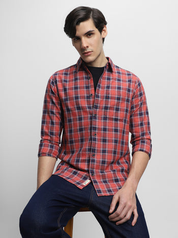 Men's Spread Collar Slim Fit Tartan Checks Opaque Cotton Casual Shirt