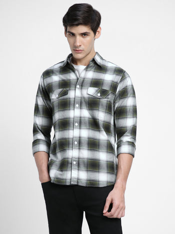 Men's Green Regular Checks Spread Collar Full Sleeves Casual Shirt