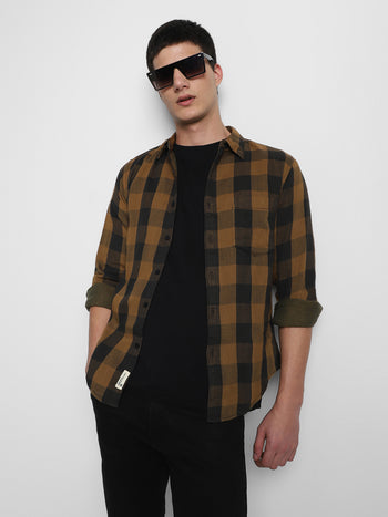 Men's Regular Collar Slim Fit Checks Ochre Casual Shirt